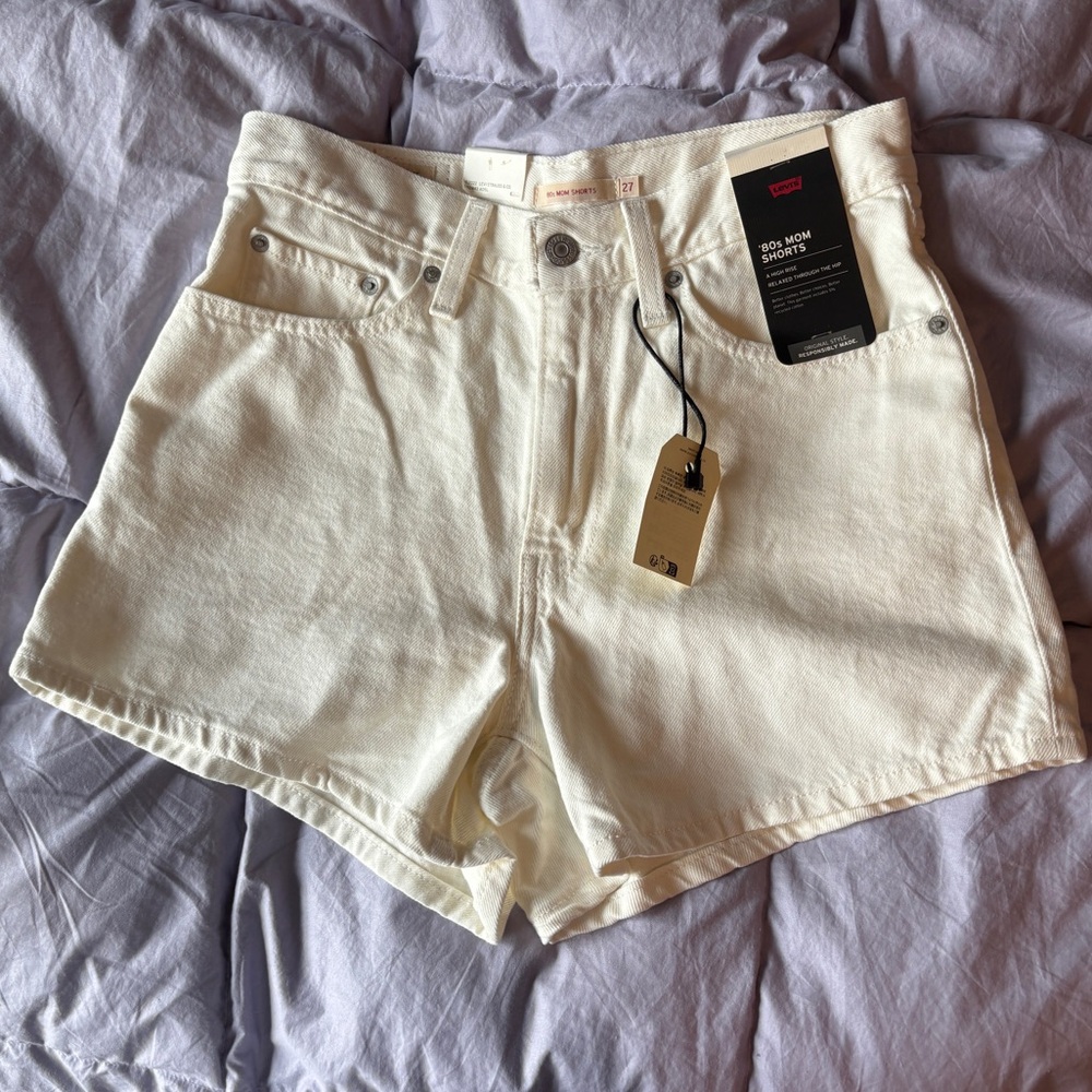 Levi’s 80s Mom Shorts